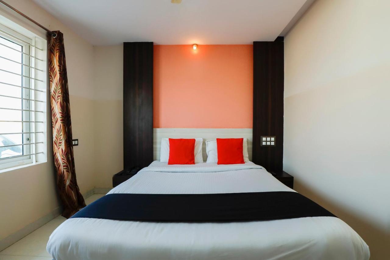 Capital O 70534 Habitat Suites And Rooms Bangalore Extérieur photo