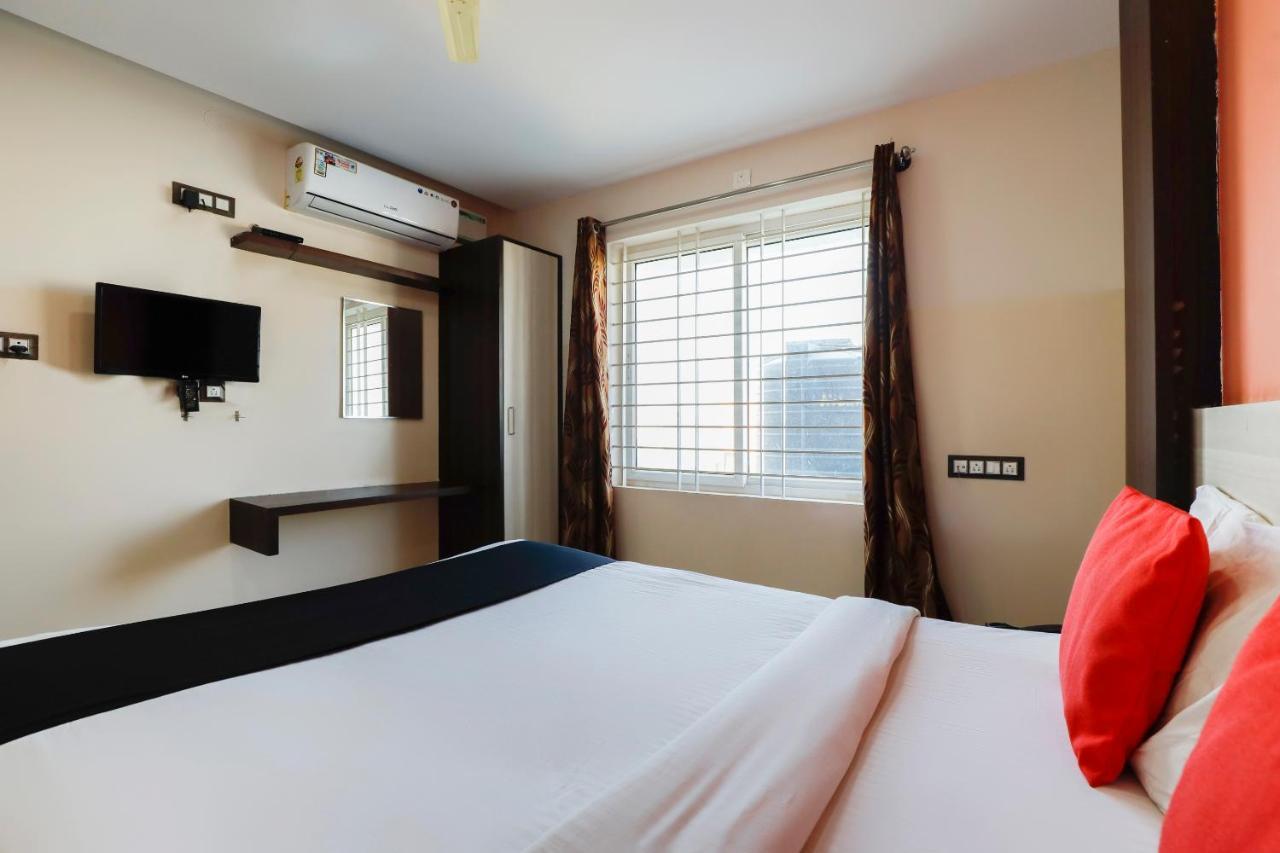 Capital O 70534 Habitat Suites And Rooms Bangalore Extérieur photo