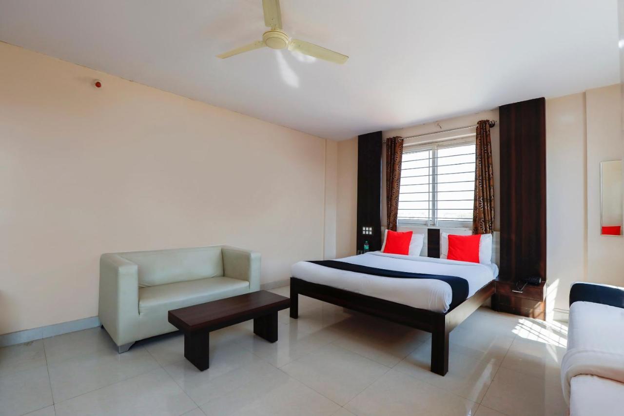 Capital O 70534 Habitat Suites And Rooms Bangalore Extérieur photo